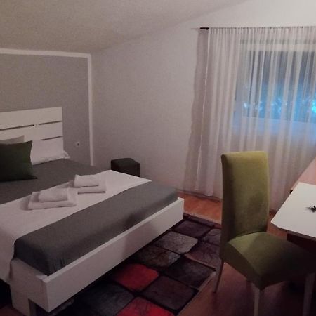 Villa Monera Apartments & Rooms & Free Garage Mostar Kültér fotó