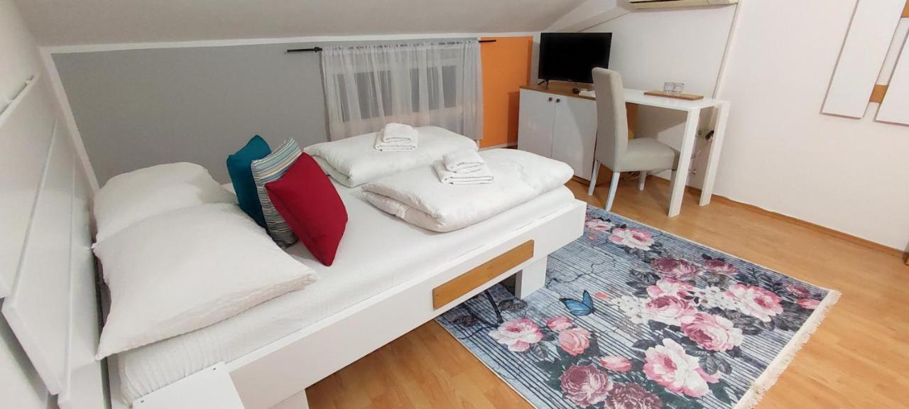 Villa Monera Apartments & Rooms & Free Garage Mostar Kültér fotó