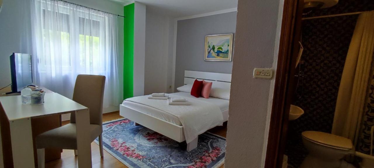 Villa Monera Apartments & Rooms & Free Garage Mostar Kültér fotó