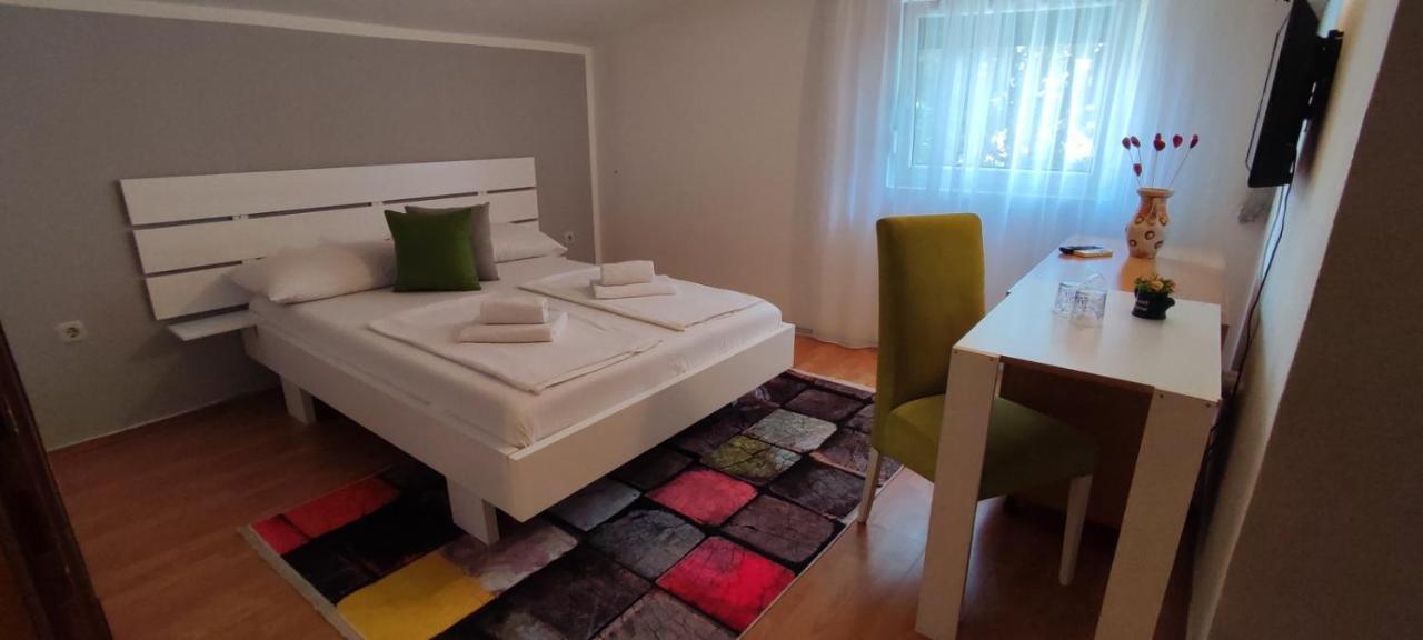 Villa Monera Apartments & Rooms & Free Garage Mostar Kültér fotó